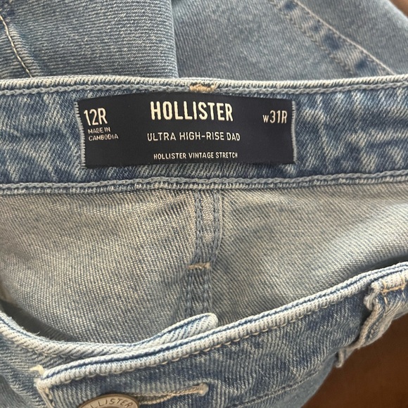 Women’s Hollister Ultra High Rise Dad Jeans - Picture 5 of 5